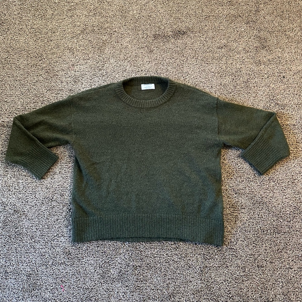 Old Navy Sweater